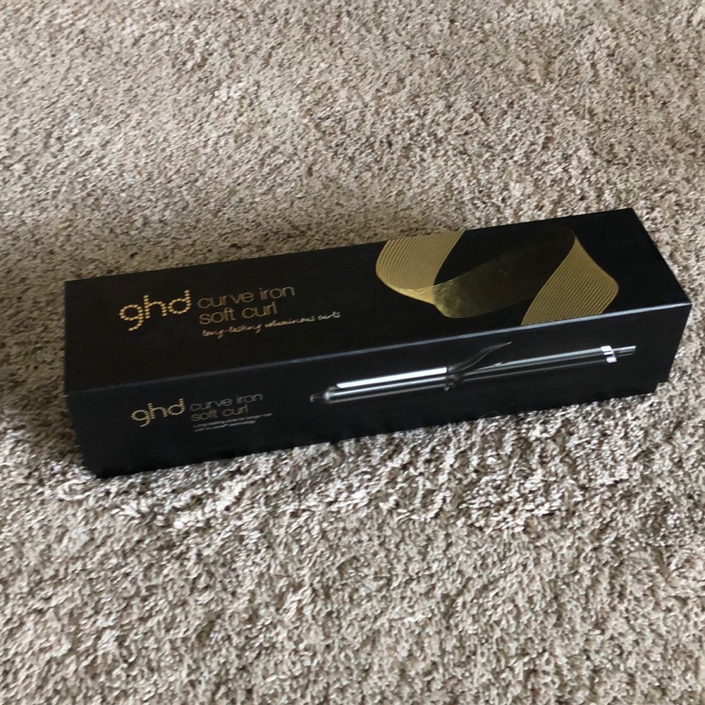 In box ghd curling iron